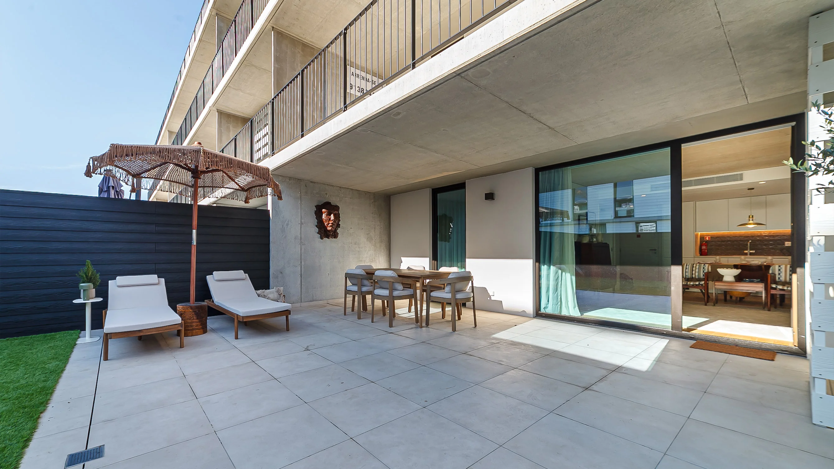 Exterior image of Art Living Barra
